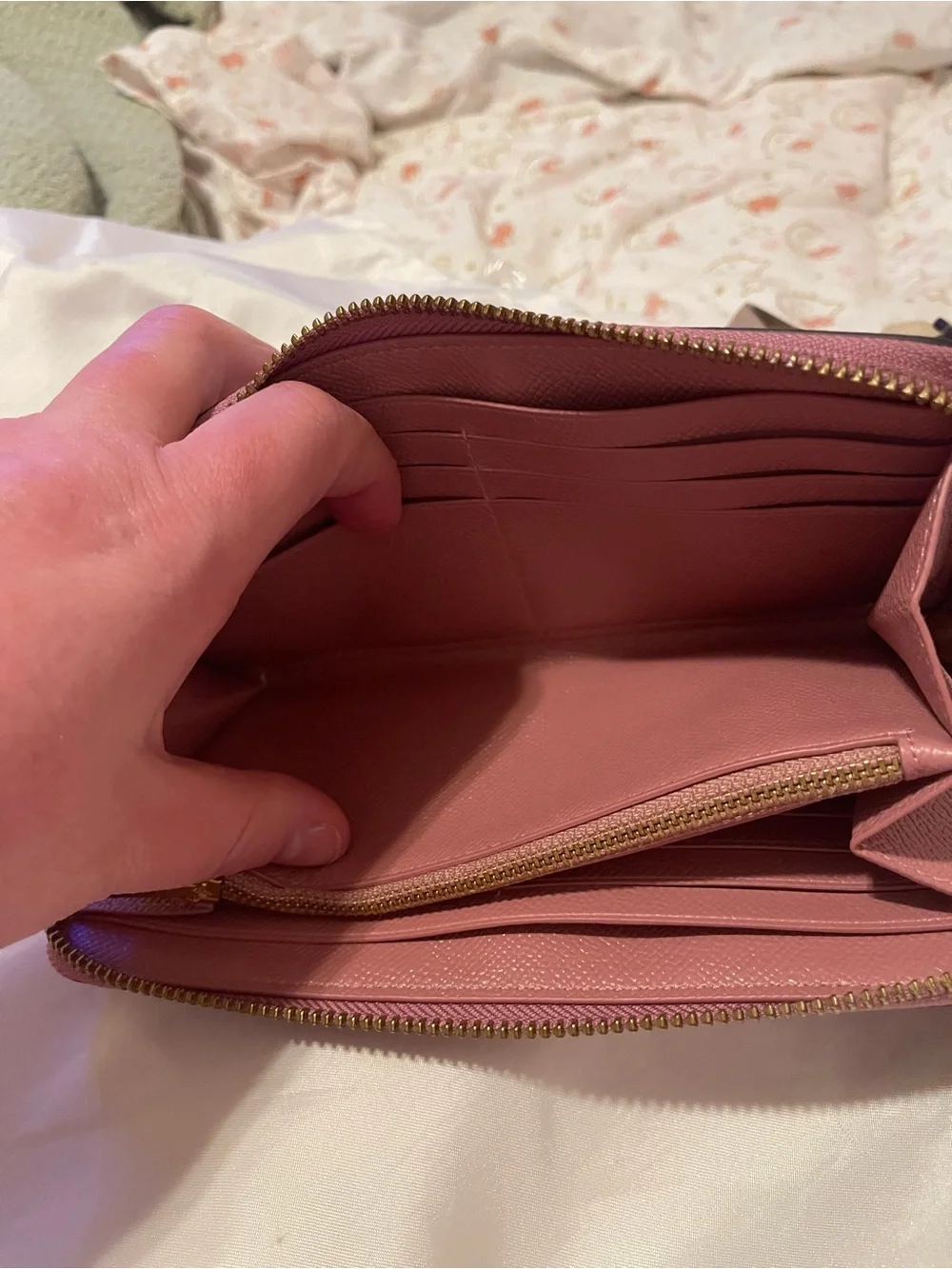 Coach Metallic Tulip Pink Long Zip Around Wallet 👛🌷💞👛🌷💞